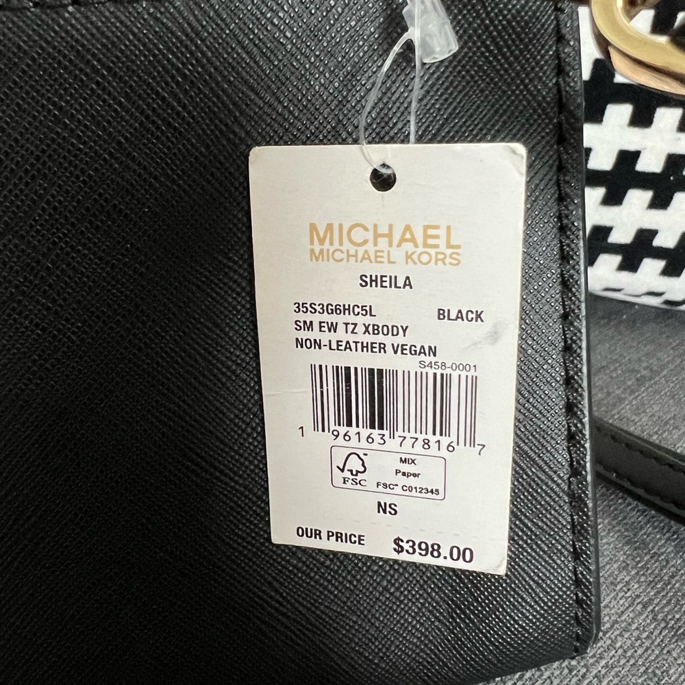 Michael Kors Sheila Black Crossbody Purse Bag - Picture 3 of 5